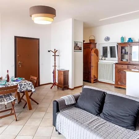 Appartamento La Casa Di Angela Belvedere *